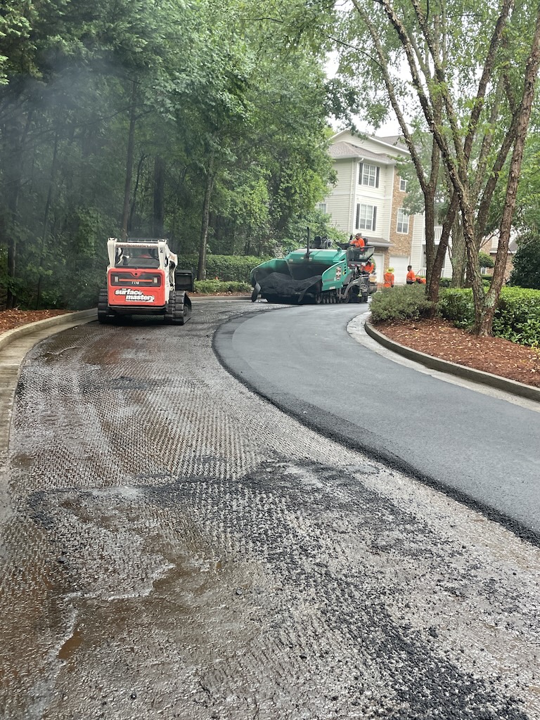 How Atlanta Asphalt Milling Saves Money Without Cutting Corners