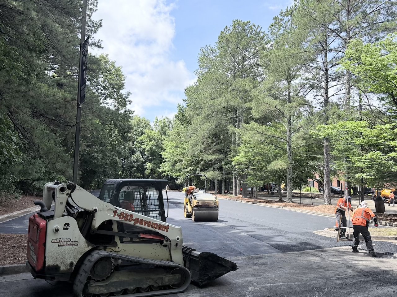 10 Questions Every REITs & Management Firms Should Ask Before Hiring a Paving Contractor